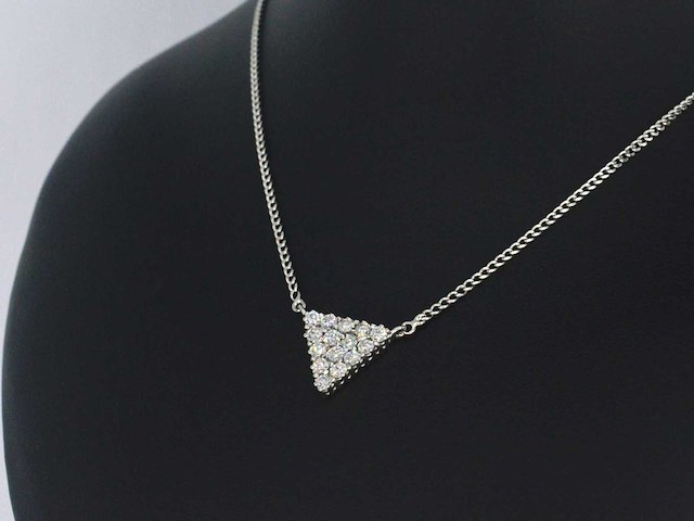 Gouden ketting met diamanten in triangel vorm - afbeelding 4 van  7