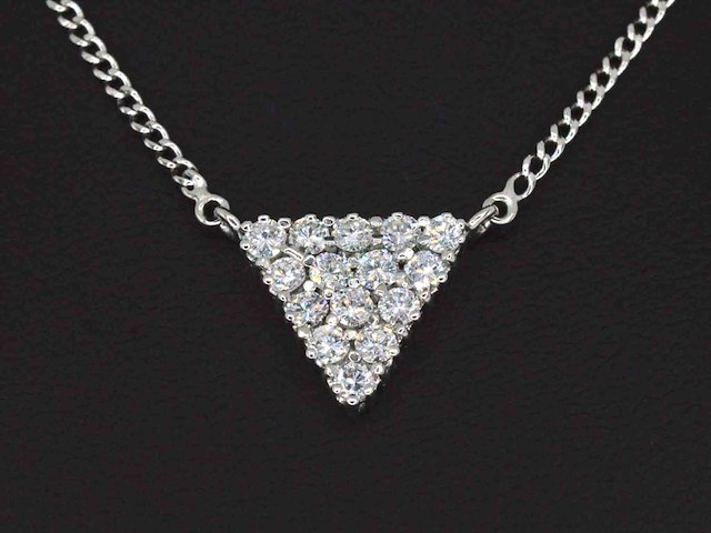 Gouden ketting met diamanten in triangel vorm - afbeelding 2 van  7