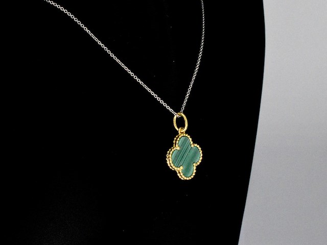 Gouden klaver vier hanger met groene malachiet, excl. ketting - afbeelding 4 van  9