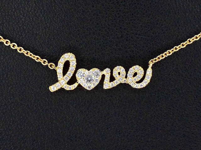 Gouden 'love' collier met diamanten - afbeelding 1 van  8