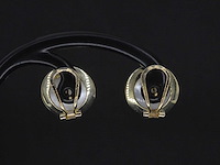 Gouden oorbellen blister parels - afbeelding 5 van  5