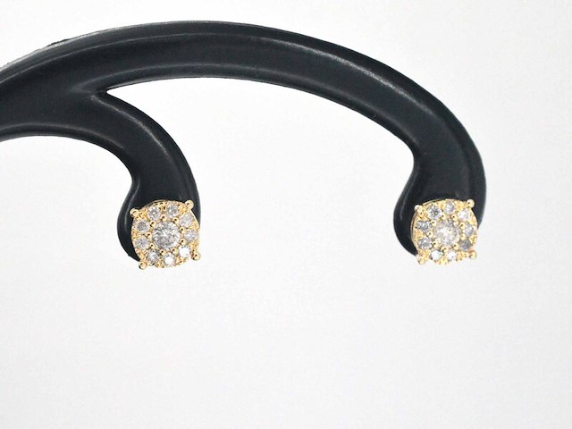 Gouden oorbellen met briljant geslepen diamanten - afbeelding 1 van  9