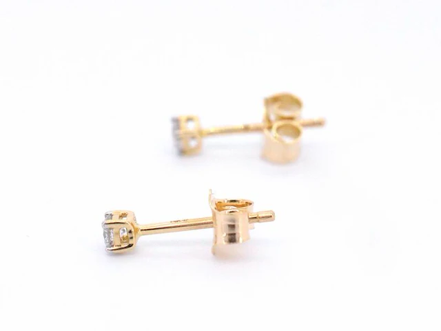Gouden oorbellen met diamant - afbeelding 4 van  8