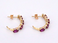 Gouden oorbellen met diamanten en robijn - afbeelding 6 van  9