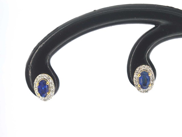 Gouden oorbellen met diamanten en saffier - afbeelding 1 van  8