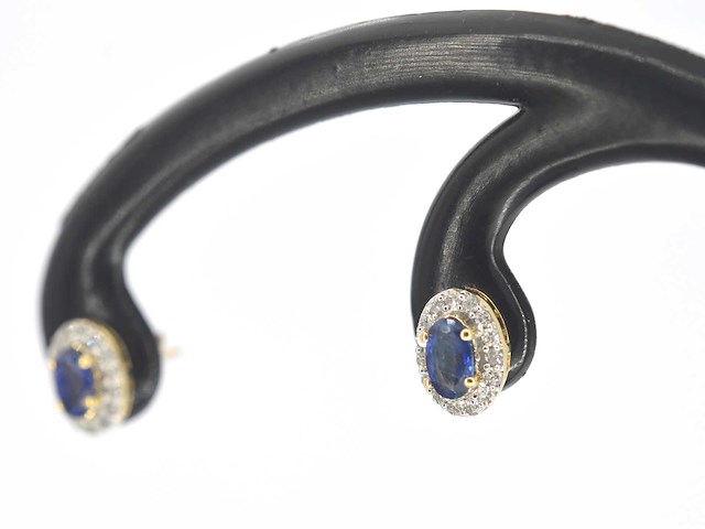 Gouden oorbellen met diamanten en saffier - afbeelding 4 van  8