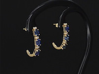 Gouden oorbellen met diamanten en saffier - afbeelding 1 van  10