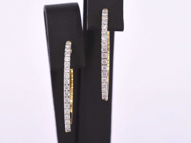 Gouden oorbellen met diamanten - afbeelding 1 van  8