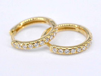 Gouden oorbellen met diamanten - afbeelding 5 van  9