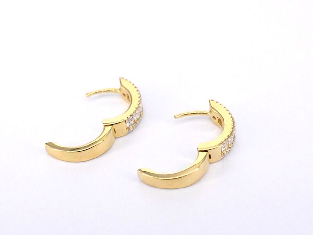 Gouden oorbellen met drie rijen diamanten - afbeelding 7 van  9