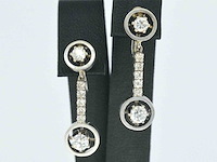Gouden oorbellen met grote diamanten