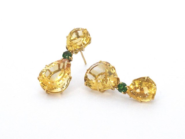 Gouden oorbellen met natuurlijke citrien en tsavoriet - afbeelding 1 van  10