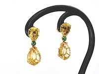 Gouden oorbellen met natuurlijke citrien en tsavoriet - afbeelding 5 van  10