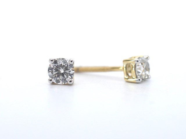 Gouden oorbellen met natuurlijke diamant - afbeelding 2 van  9