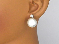Gouden oorbellen met natuurlijke diamanten en blister parels - afbeelding 4 van  11