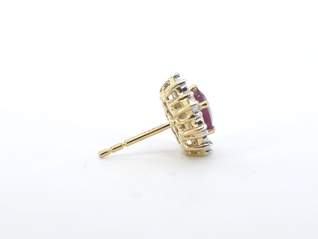 Gouden oorbellen met natuurlijke diamanten en robijn - afbeelding 12 van  12