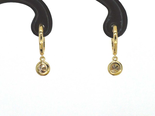 Gouden oorbellen met natuurlijke diamanten - afbeelding 5 van  10