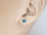 Gouden oorbellen met topaas - afbeelding 2 van  8