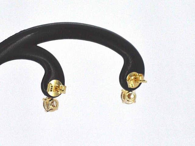 Gouden oorbellen met vier natuurlijke diamanten 1.60 carat - afbeelding 7 van  11