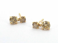 Gouden oorbellen met vier natuurlijke diamanten 1.60 carat - afbeelding 9 van  11