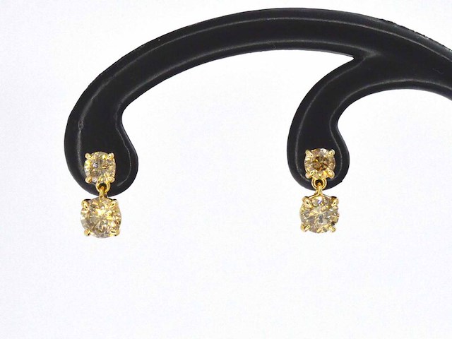Gouden oorbellen met vier natuurlijke diamanten 1.60 carat - afbeelding 1 van  8