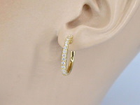 Gouden oorhangers met 26 diamanten - afbeelding 4 van  10