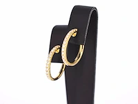 Gouden oorhangers met 26 diamanten - afbeelding 5 van  10