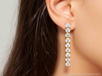 Gouden oorhangers met natuurlijke briljant geslepen diamanten - afbeelding 3 van  10