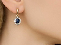 Gouden oorhangers met natuurlijke diamanten en blauwe saffieren - afbeelding 2 van  9