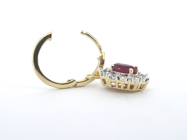 Gouden oorhangers met natuurlijke diamanten en robijnen - afbeelding 7 van  10