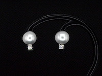 Gouden oorknoppen diamanten en zuidzee parels - afbeelding 4 van  8