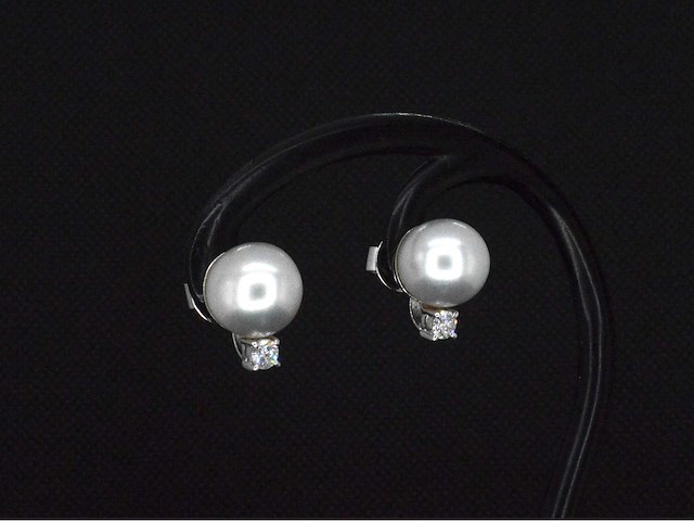 Gouden oorknoppen diamanten en zuidzee parels - afbeelding 5 van  8