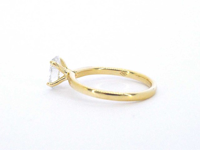 Gouden ovaal solitair ring met diamant 1.00 carat - afbeelding 5 van  10