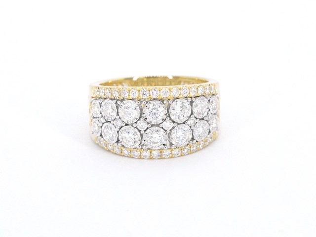 Gouden pavering met diamanten - afbeelding 8 van  11