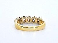 Gouden rij ring met 5 diamanten - afbeelding 6 van  9