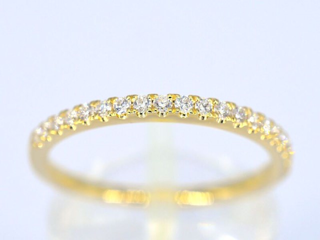 Gouden rijring met briljant geslepen diamant - afbeelding 1 van  8