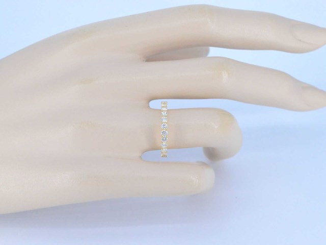 Gouden rijring met briljant geslepen diamanten - afbeelding 5 van  10