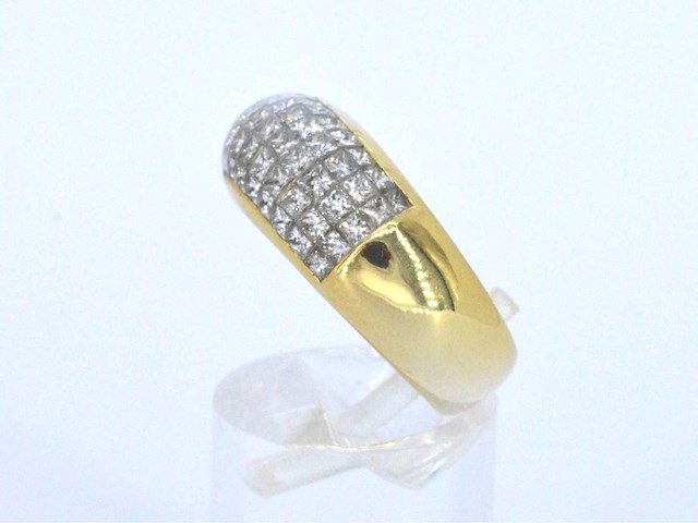 Gouden rijring met prinses geslepen diamanten - afbeelding 2 van  10