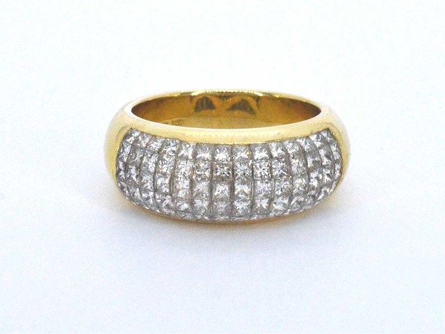 Gouden rijring met prinses geslepen diamanten - afbeelding 1 van  10