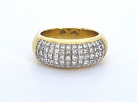 Gouden rijring met prinses geslepen diamanten - afbeelding 1 van  10