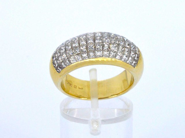 Gouden rijring met prinses geslepen diamanten - afbeelding 3 van  10