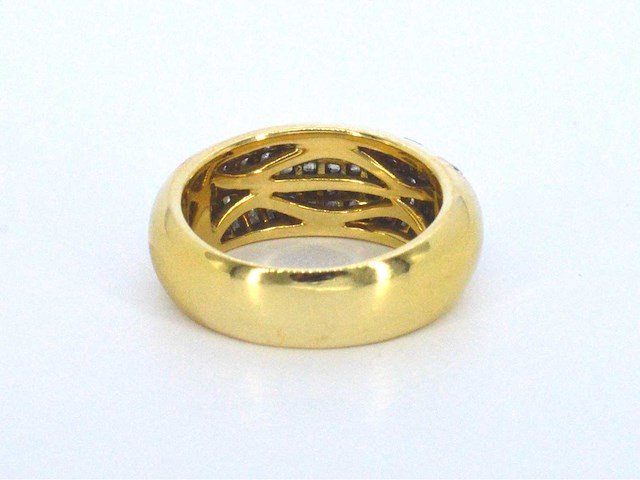 Gouden rijring met prinses geslepen diamanten - afbeelding 8 van  10