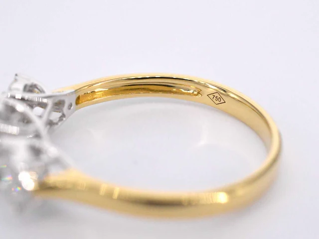 Gouden ring 3 chatons diamant 0.75 ct - afbeelding 2 van  10