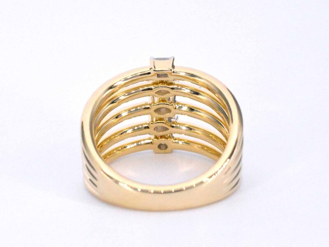 Gouden ring met 5 bijzondere diamanten - afbeelding 8 van  10