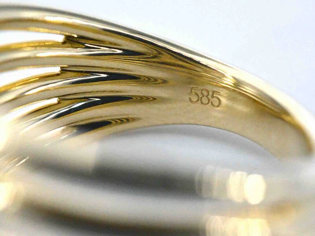 Gouden ring met 5 bijzondere diamanten - afbeelding 2 van  12