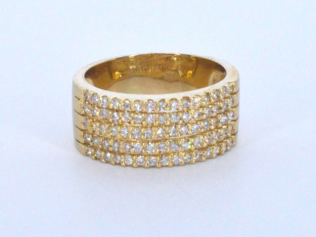 Gouden ring met 5 rijen aan briljanten pave gezet - afbeelding 1 van  9