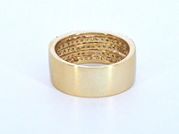 Gouden ring met 5 rijen aan briljanten pave gezet - afbeelding 6 van  9