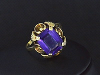 Gouden ring met amethist