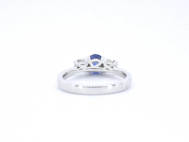 Gouden ring met diamant en een blauwe saffier - afbeelding 9 van  10