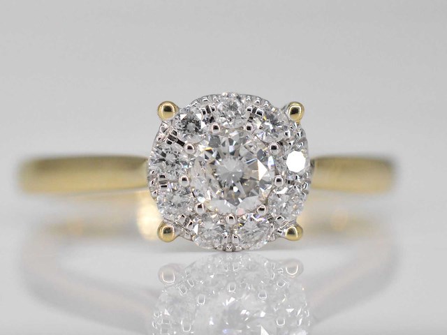 Gouden ring met diamant - afbeelding 1 van  6